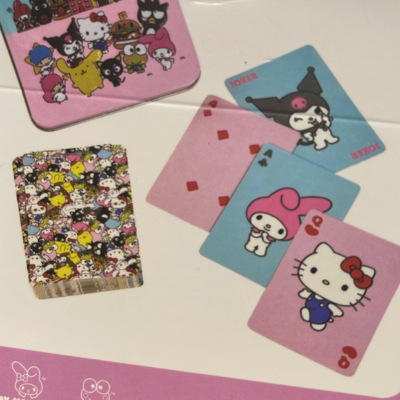 NWT/HELLO KITTY & FRIENDS 52 Playing Cards in Storage Tin - Picture 4 of 9